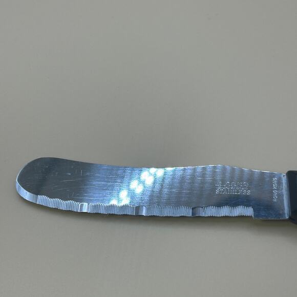 1 Laser Serrated Knife 8 1/2" Melt on Handle Hong Kong - Picture 5 of 9